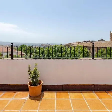 Atico Soleado Con Terraza Y Vistas