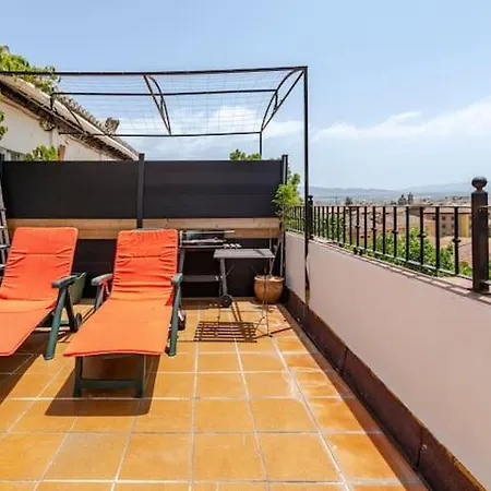 Atico Soleado Con Terraza Y Vistas Granada